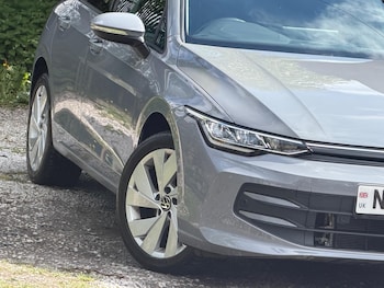 Used Volkswagen Golf 2024 for sale - 78481187: Photo