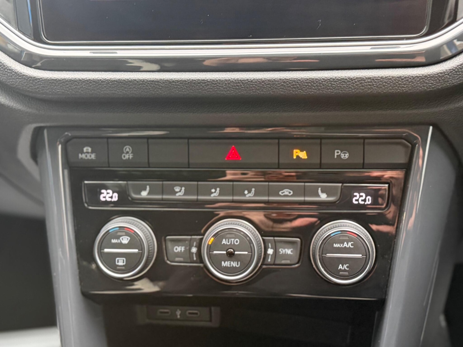 Used Volkswagen T-Roc 2020 for sale - 77524351: Photo 34