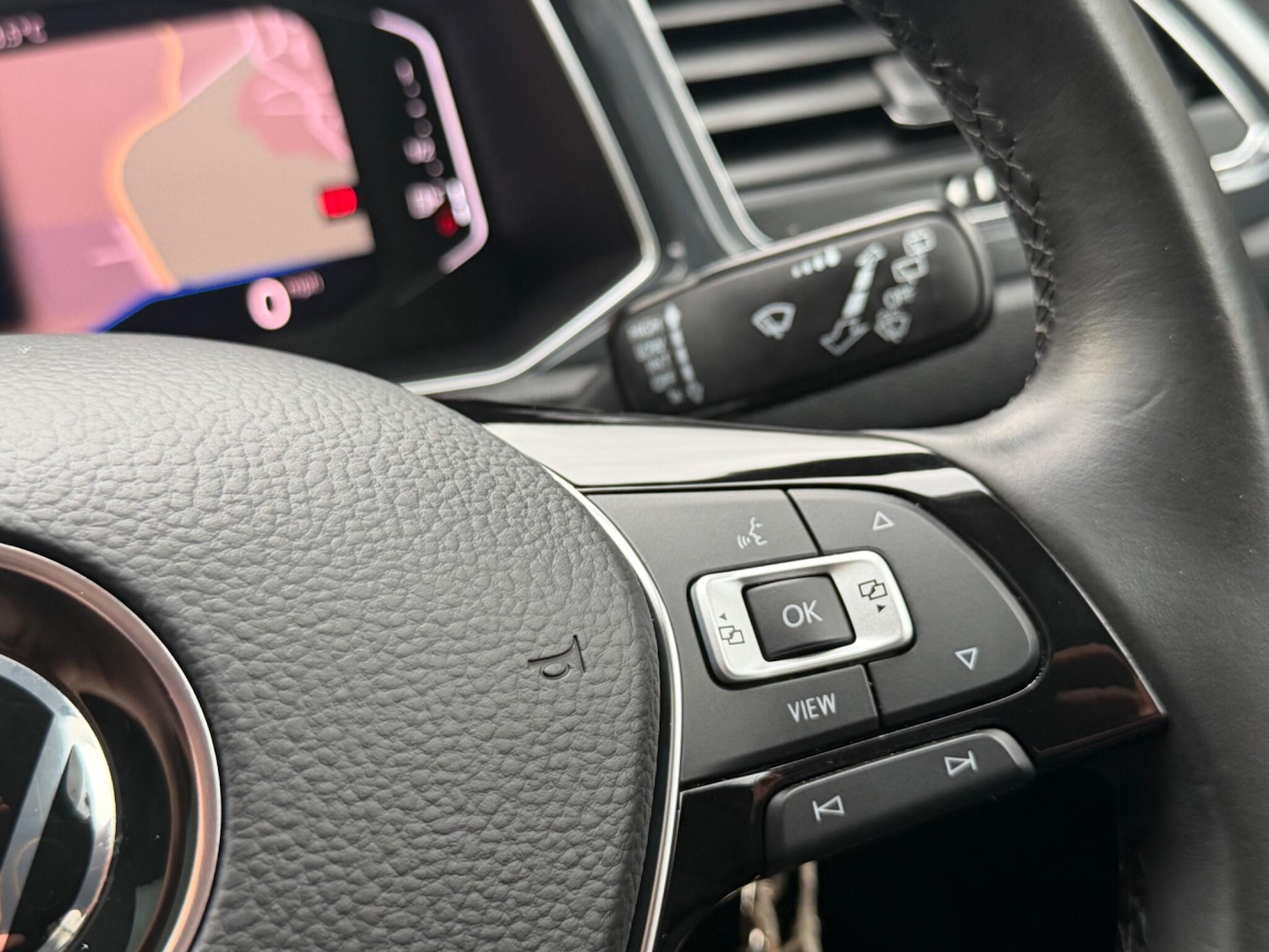 Used Volkswagen T-Roc 2020 for sale - 77524351: Photo 39