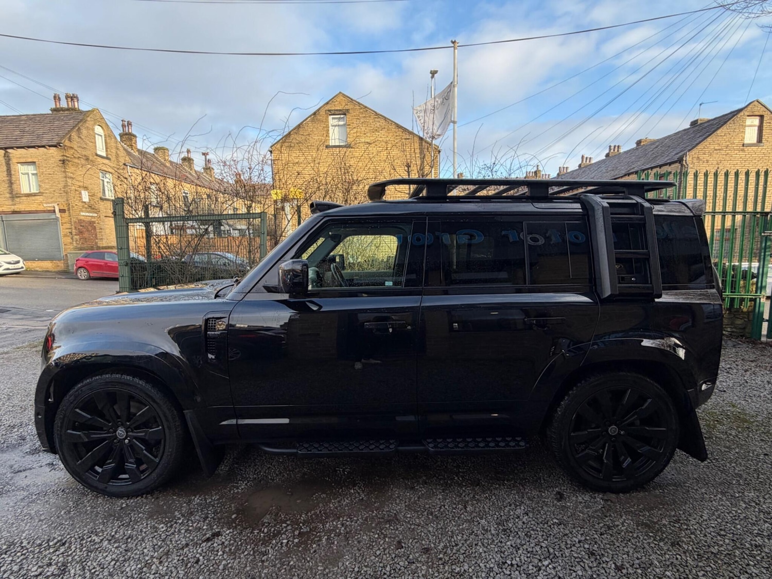 Used Land Rover Defender 2021 for sale - 77400783: Photo 16