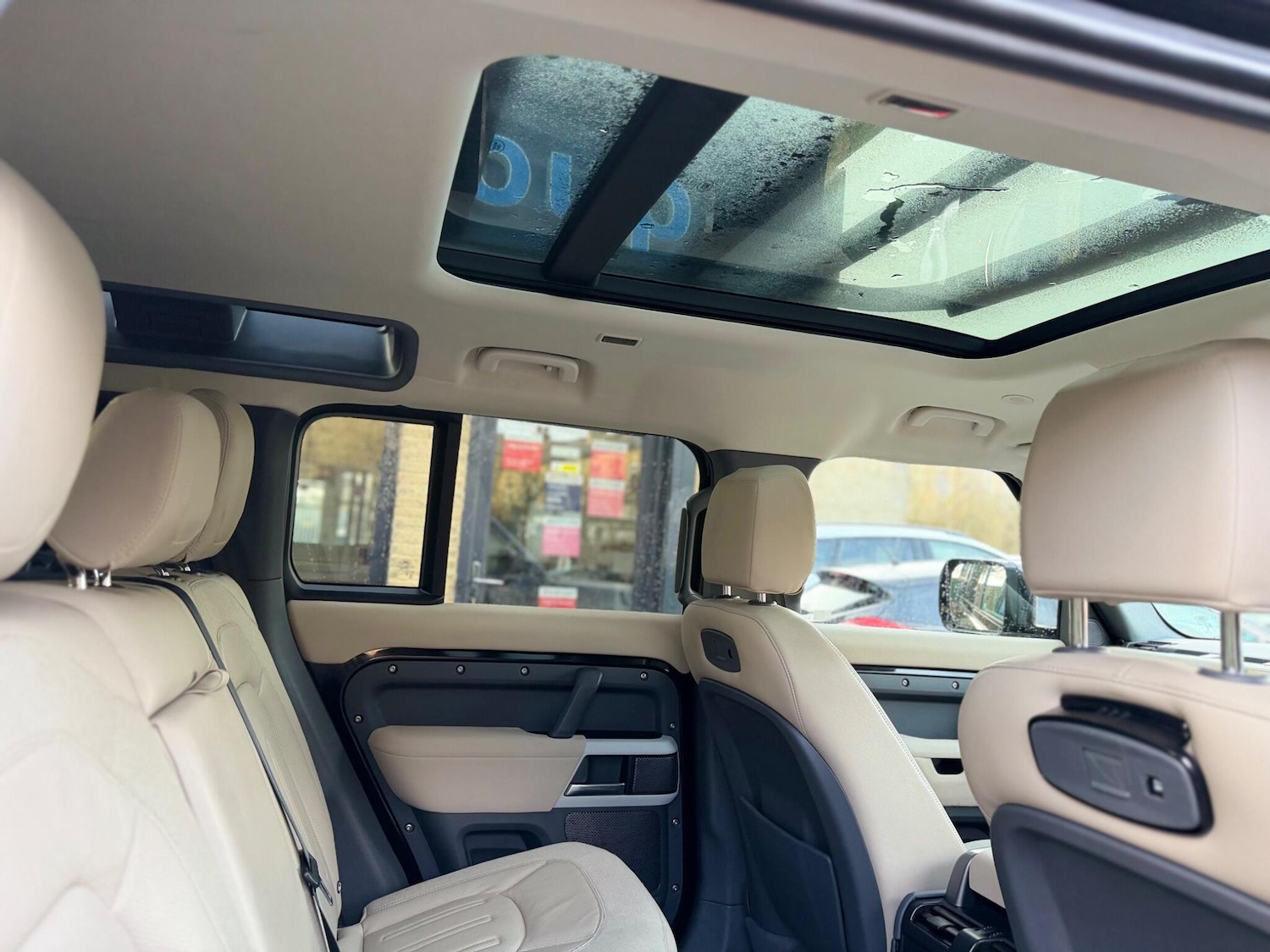 Used Land Rover Defender 2021 for sale - 77400783: Photo 41