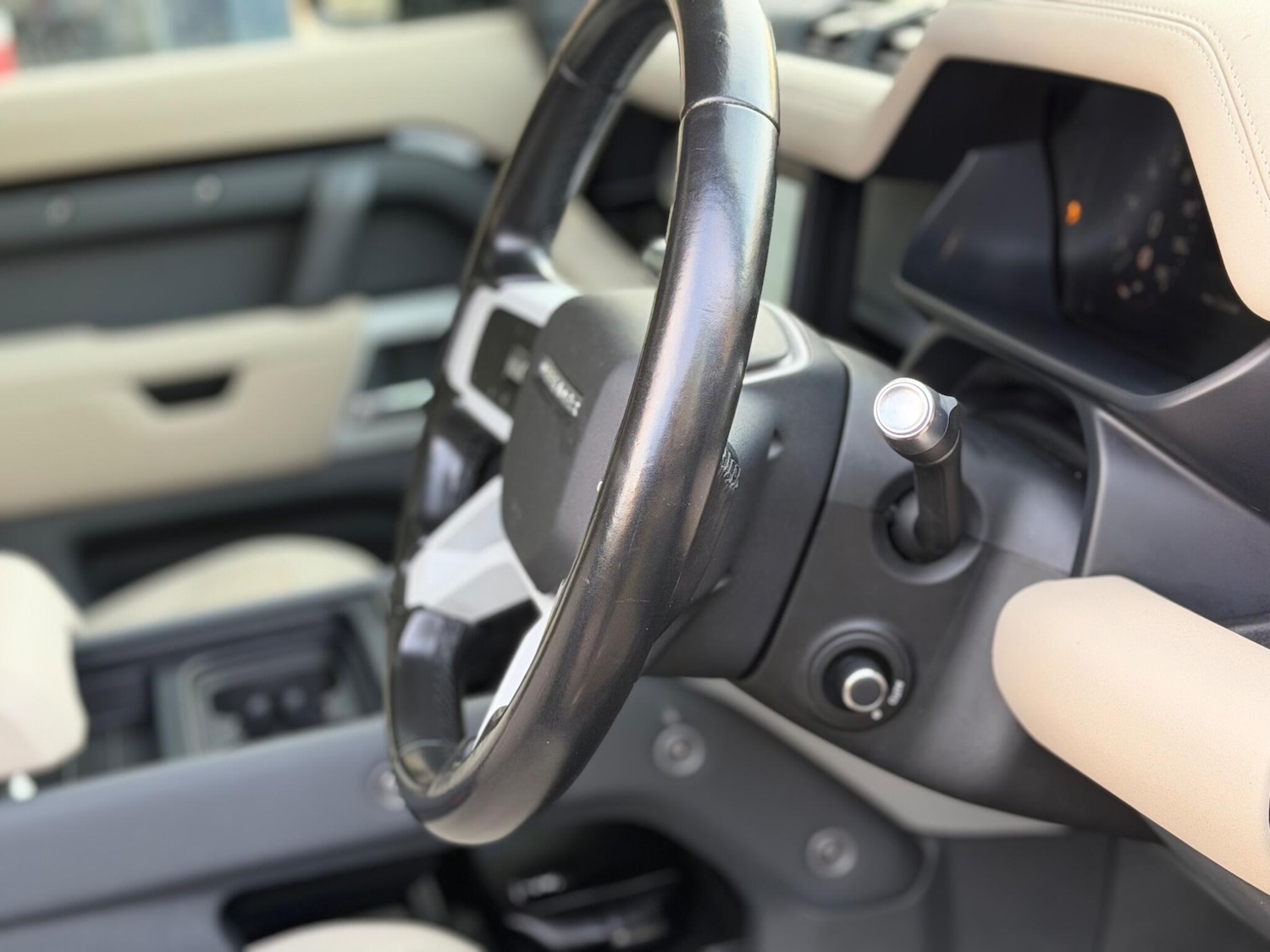 Used Land Rover Defender 2021 for sale - 77400783: Photo 54