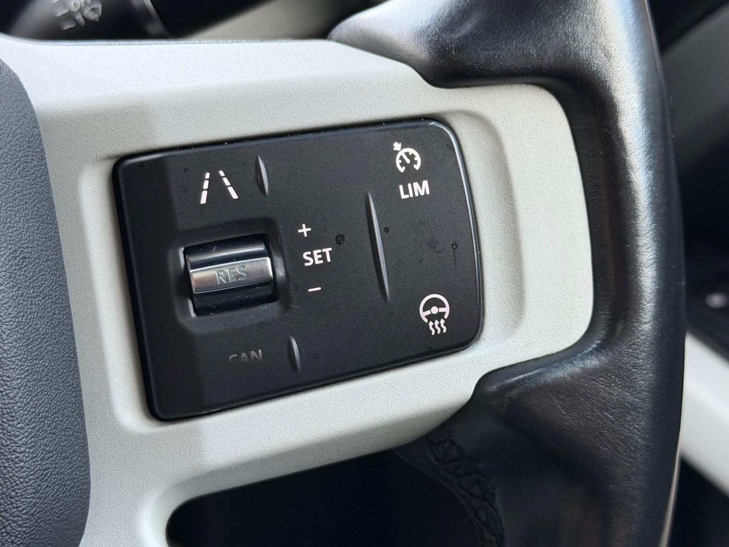 Used Land Rover Defender 2021 for sale - 77400783: Photo 58