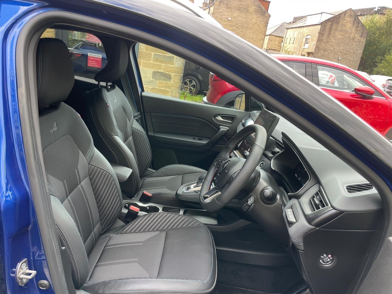 Used Renault Captur 2024 for sale - 76122072: Photo 25