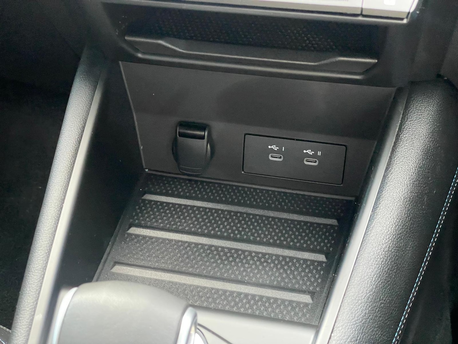 Used Renault Captur 2024 for sale - 76122072: Photo 33