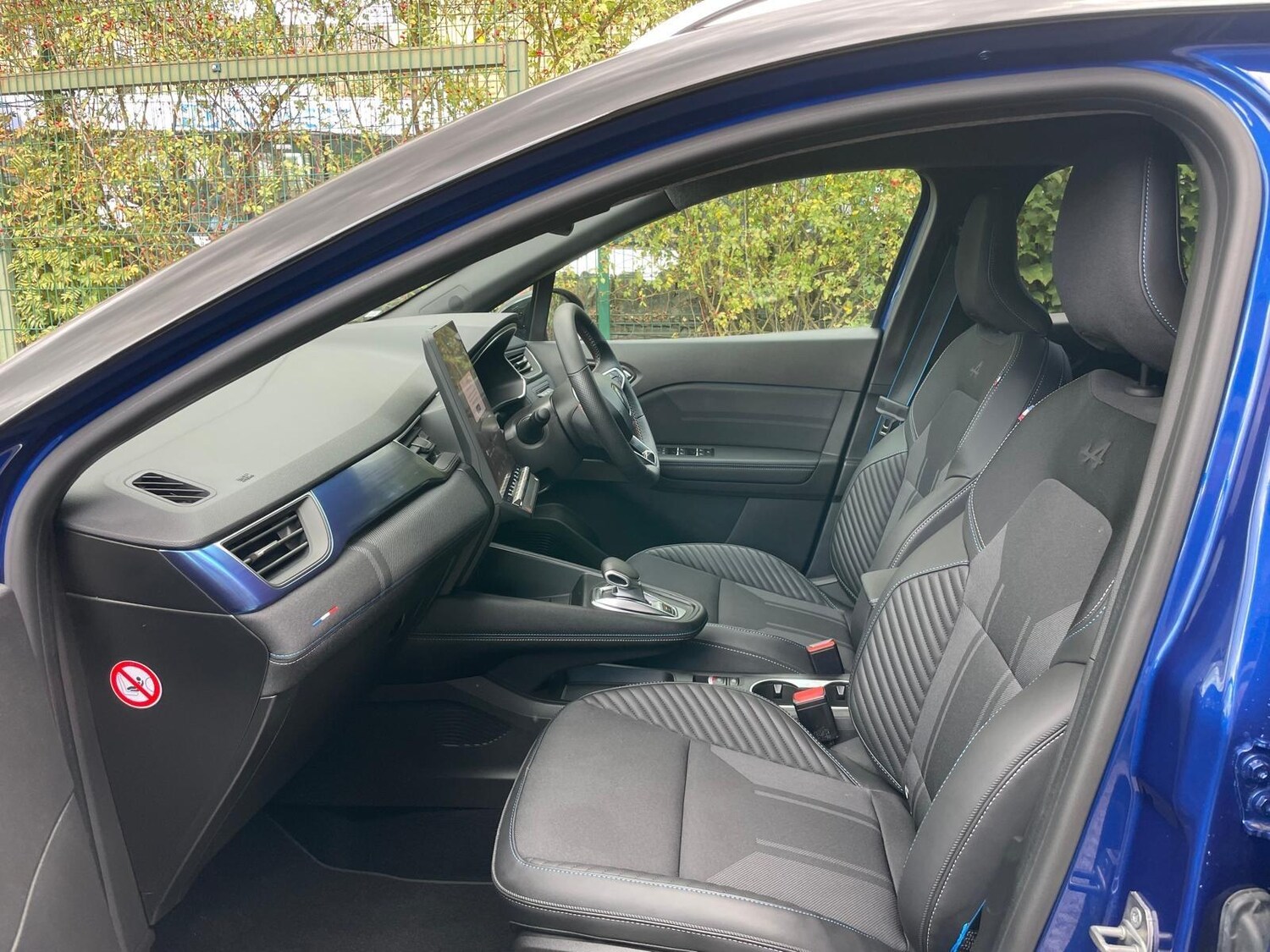 Used Renault Captur 2024 for sale - 76122072: Photo 45