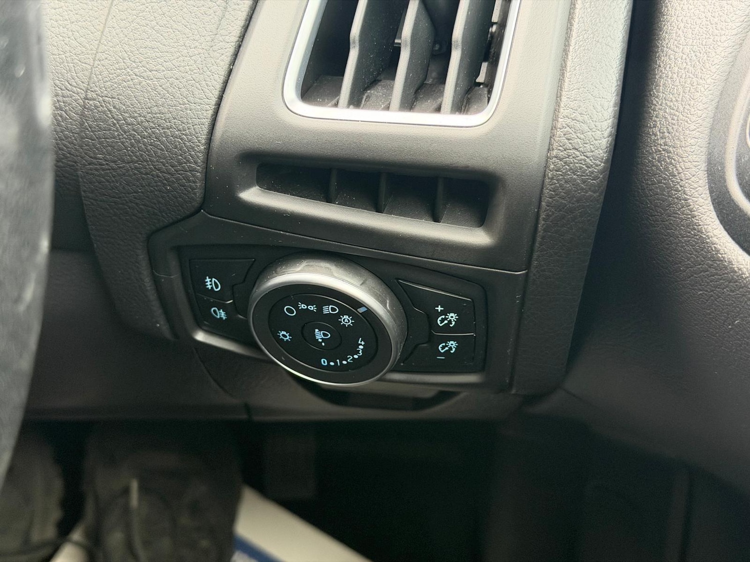 Used Ford Focus 2016 for sale - 76388843: Photo 26