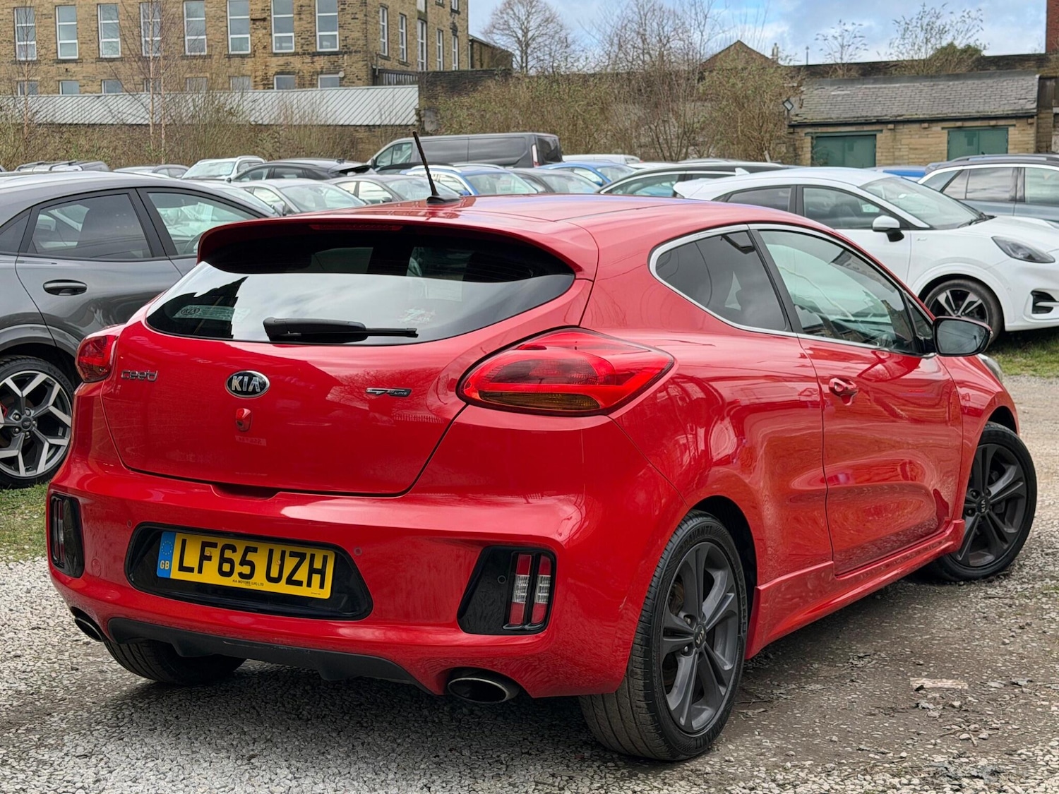 Used Kia Pro Ceed 2015 for sale - 77853092: Photo 22