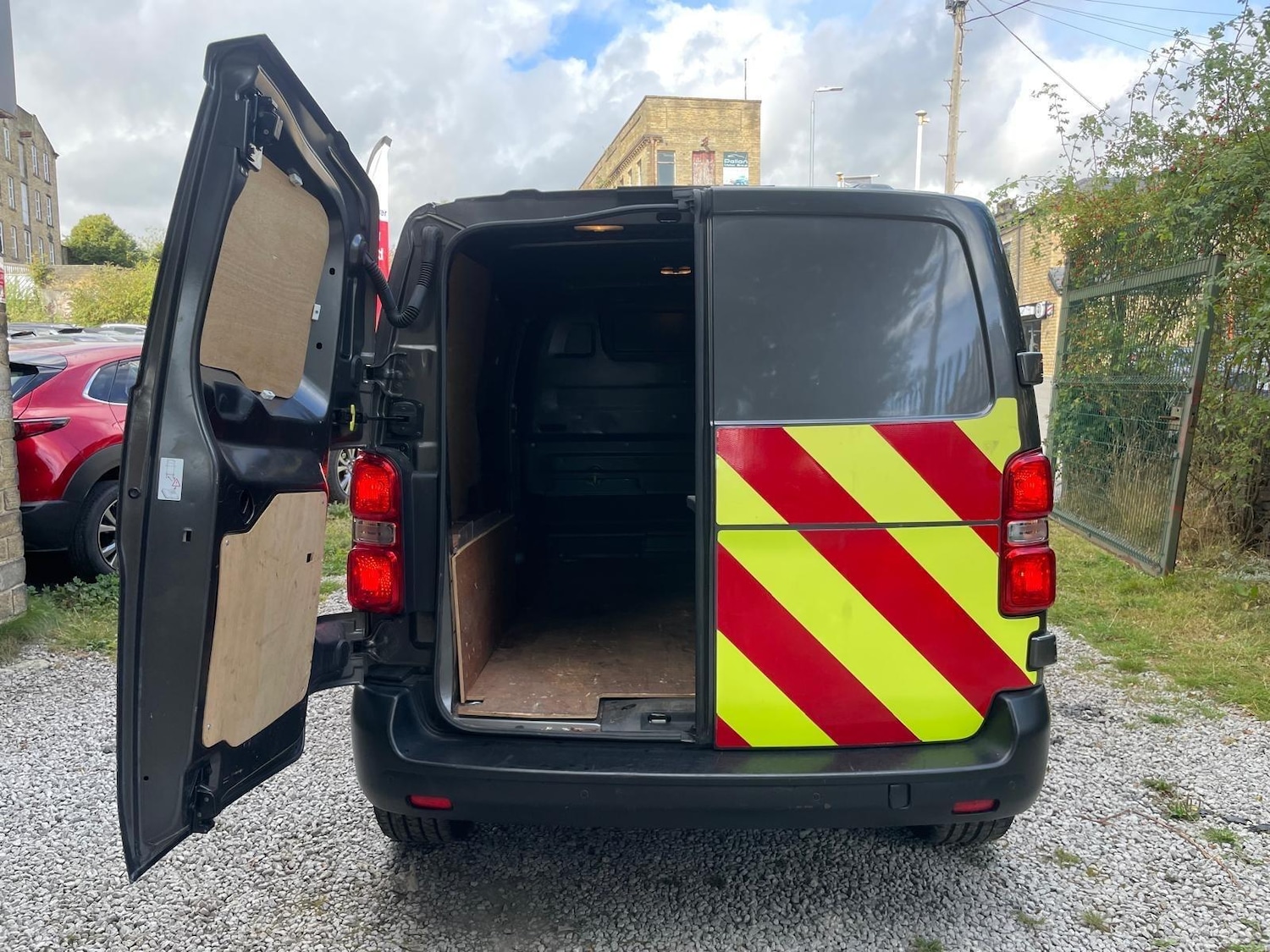 Used Peugeot Expert 2021 for sale - 76608183: Photo 16