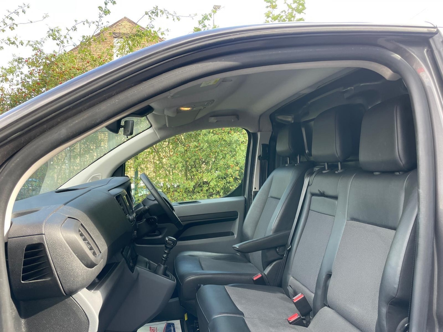 Used Peugeot Expert 2021 for sale - 76608183: Photo 31