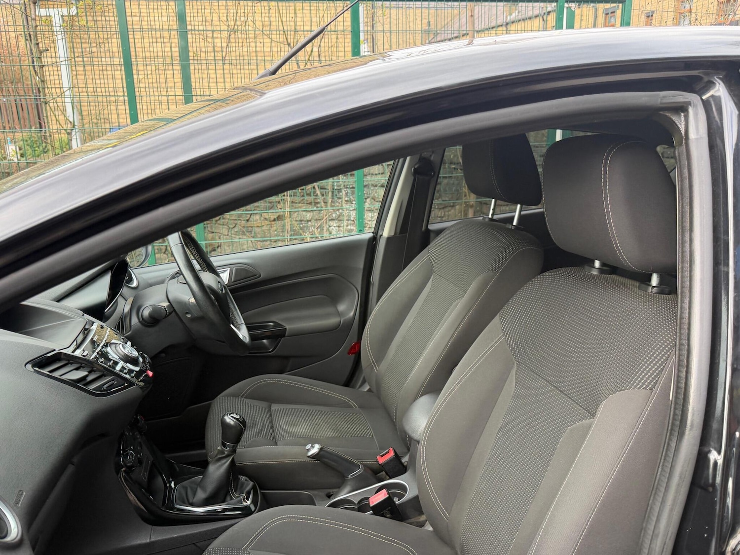 Used Ford Fiesta 2015 for sale - 78184230: Photo 10