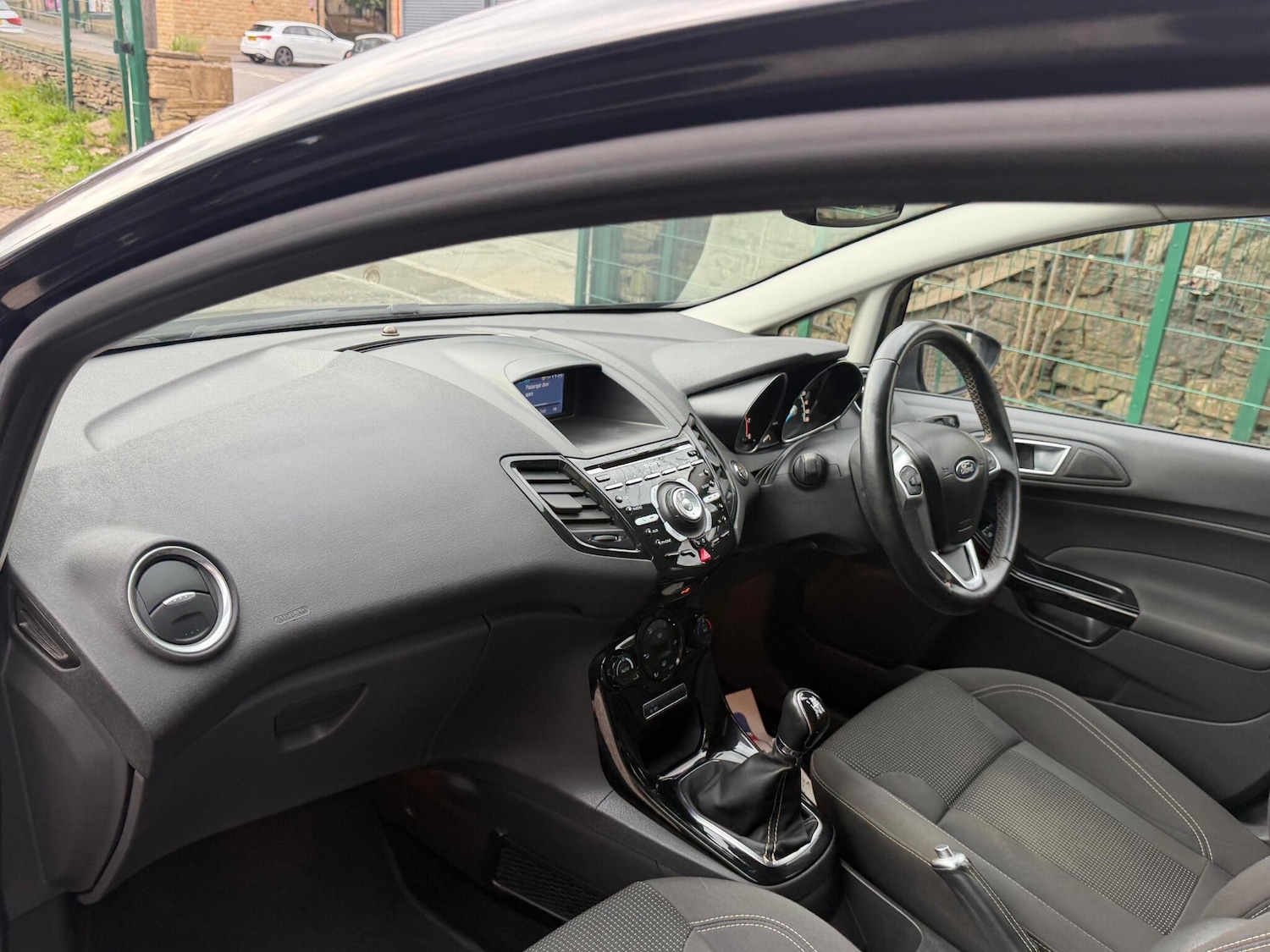 Used Ford Fiesta 2015 for sale - 78184230: Photo 11