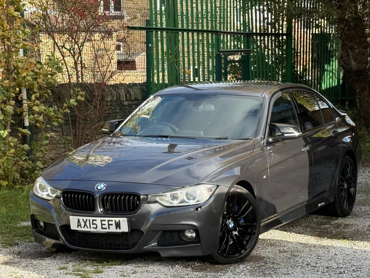 Used BMW 3 Series 2015 for sale - 76645959: Photo 2