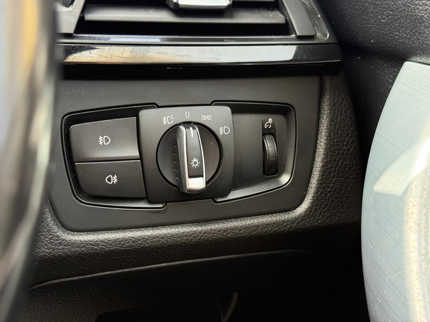 Used BMW 3 Series 2015 for sale - 76645959: Photo 25