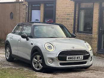 Used MINI Hatch 2018 for sale - 77119968: Photo