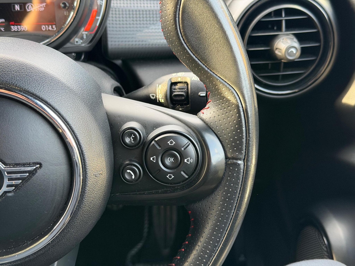 Used MINI Hatch 2019 for sale - 76965443: Photo 35