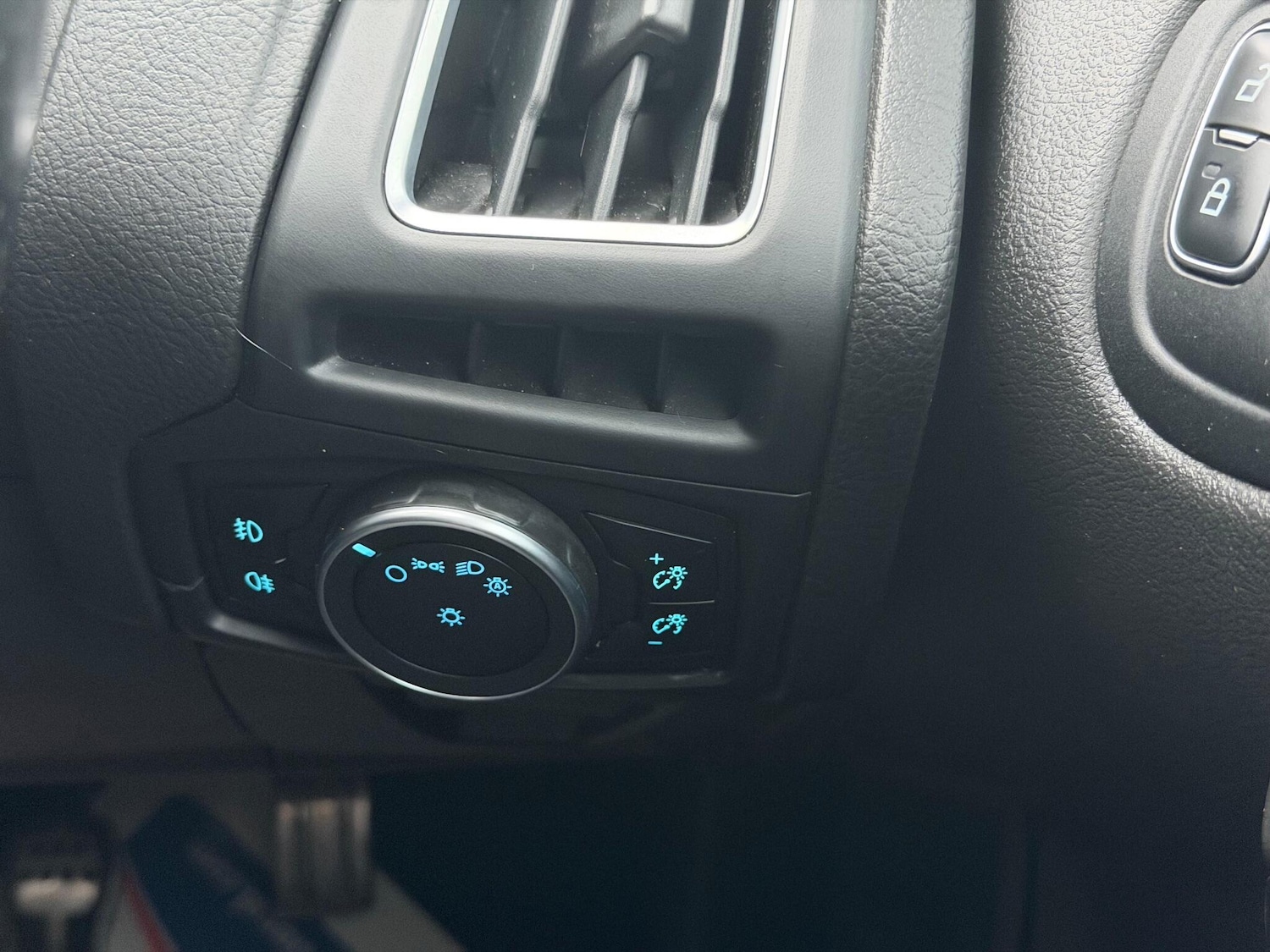 Used Ford Focus 2016 for sale - 77028896: Photo 29