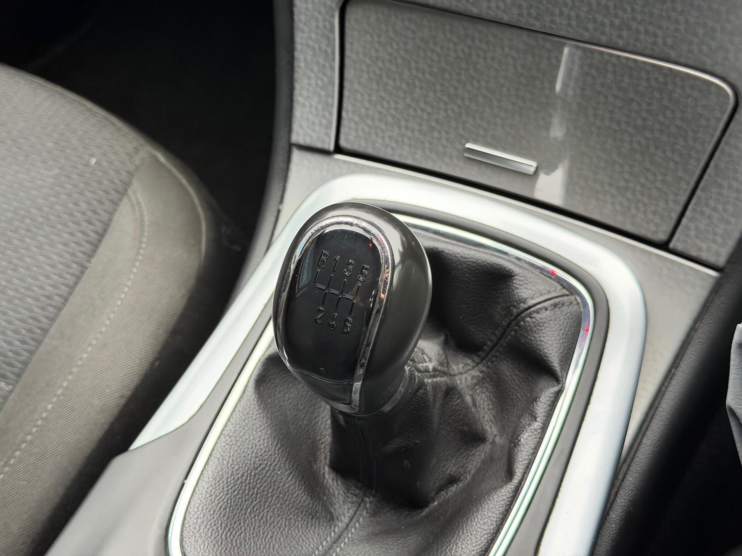 Used Vauxhall Insignia 2015 for sale - 77440993: Photo 25