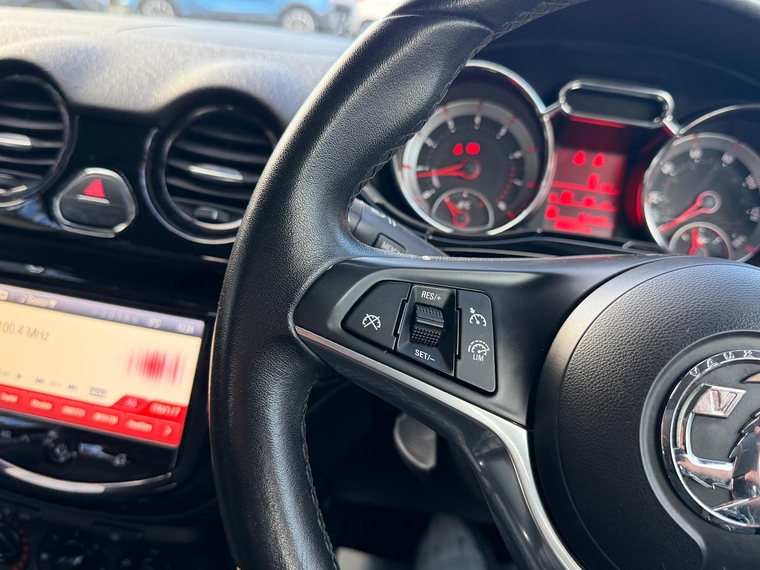 Used Vauxhall ADAM 2015 for sale - 76866126: Photo 16