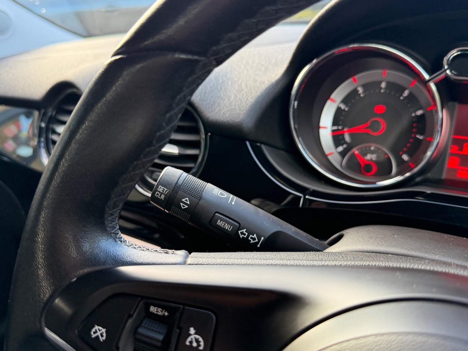 Used Vauxhall ADAM 2015 for sale - 76866126: Photo 18