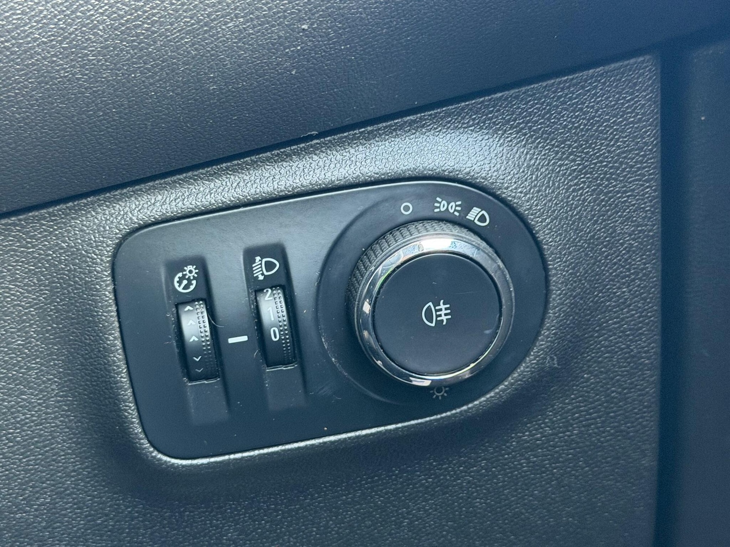 Used Vauxhall ADAM 2015 for sale - 76866126: Photo 21