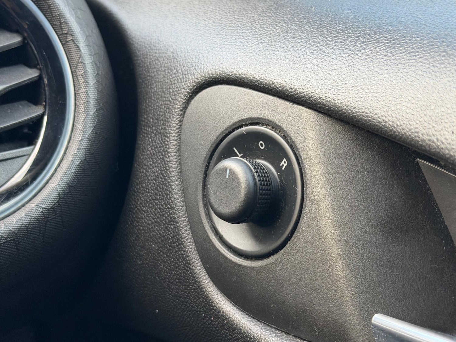 Used Vauxhall ADAM 2015 for sale - 76866126: Photo 22