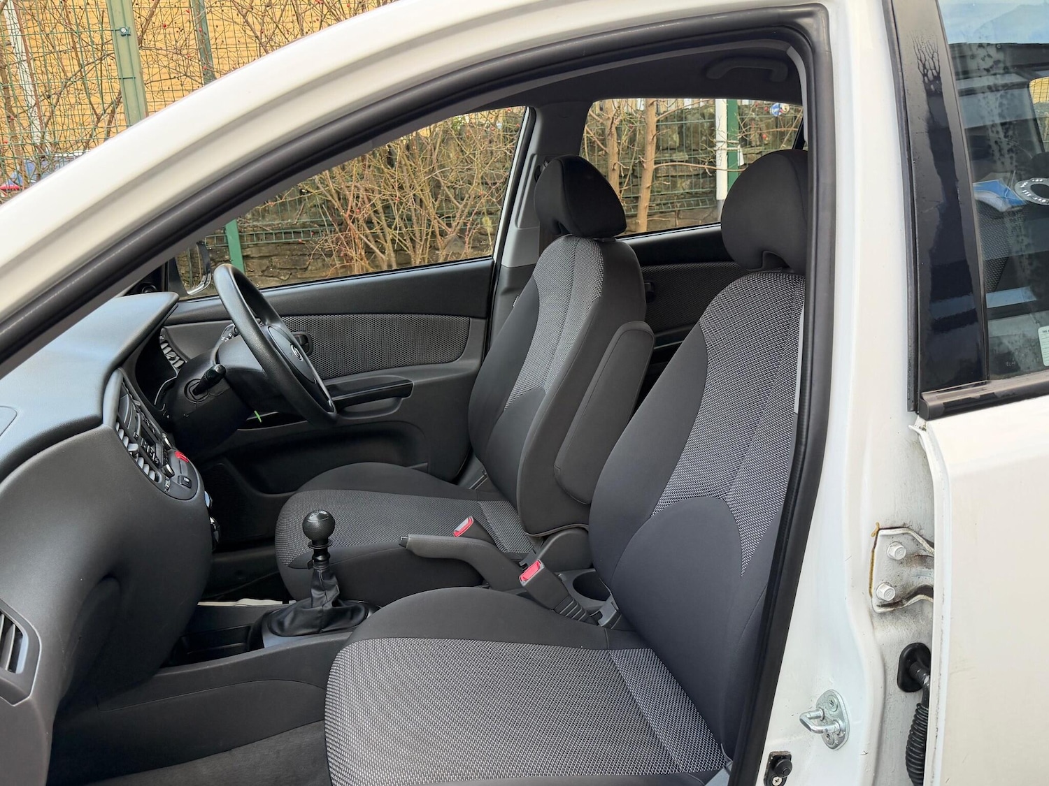 Used Kia Rio 2010 for sale - 77053985: Photo 23