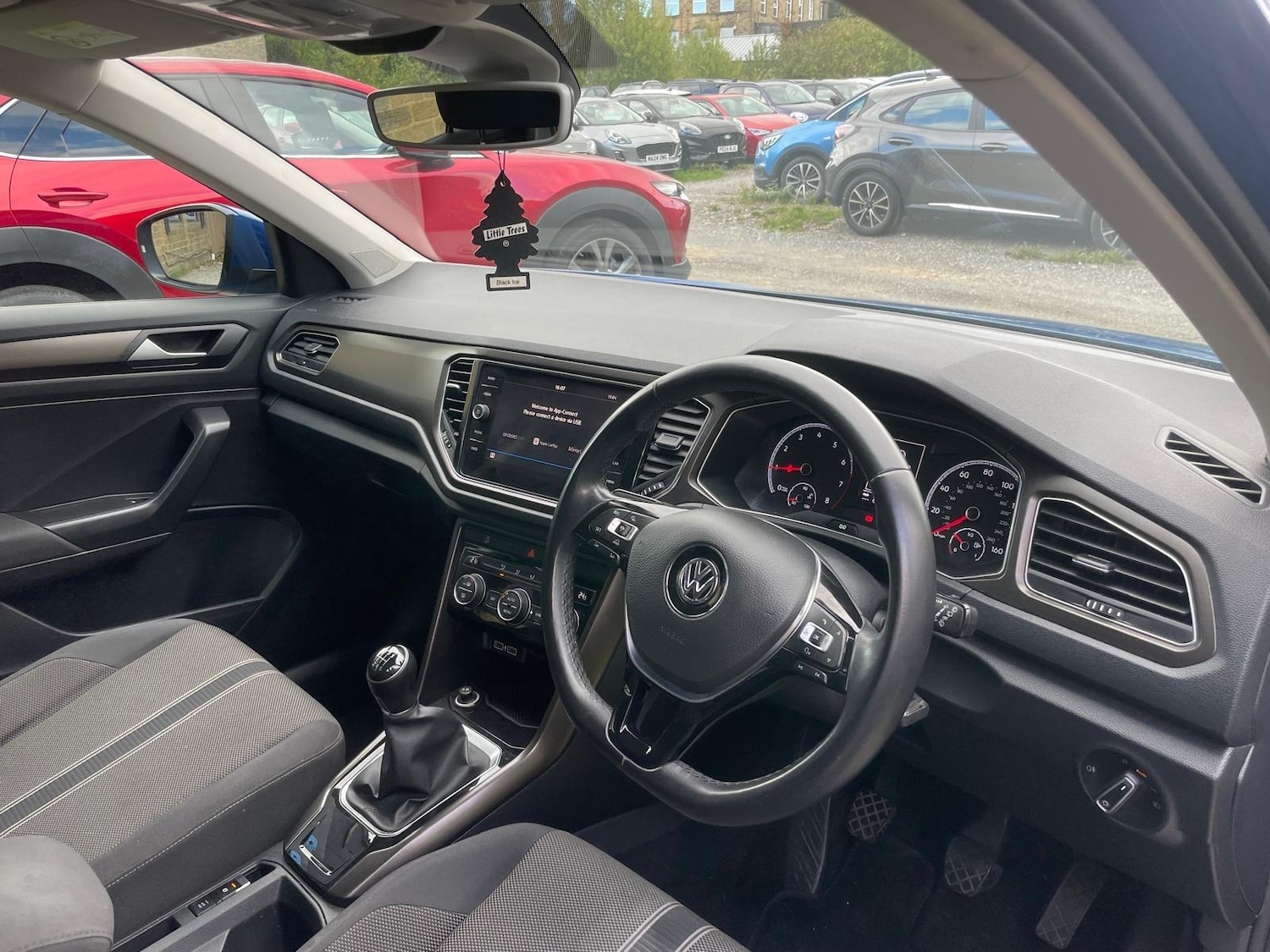 Used Volkswagen T-Roc 2018 for sale - 77131743: Photo 30