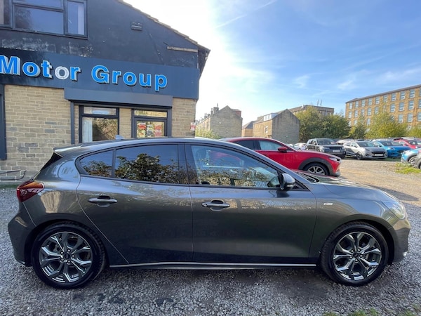Used Ford Focus 2023 for sale - 76314757: Photo 4