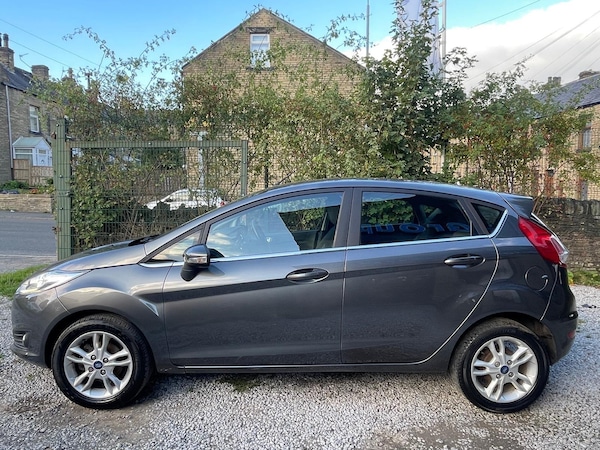 Used Ford Fiesta 2017 for sale - 76122914: Photo 4