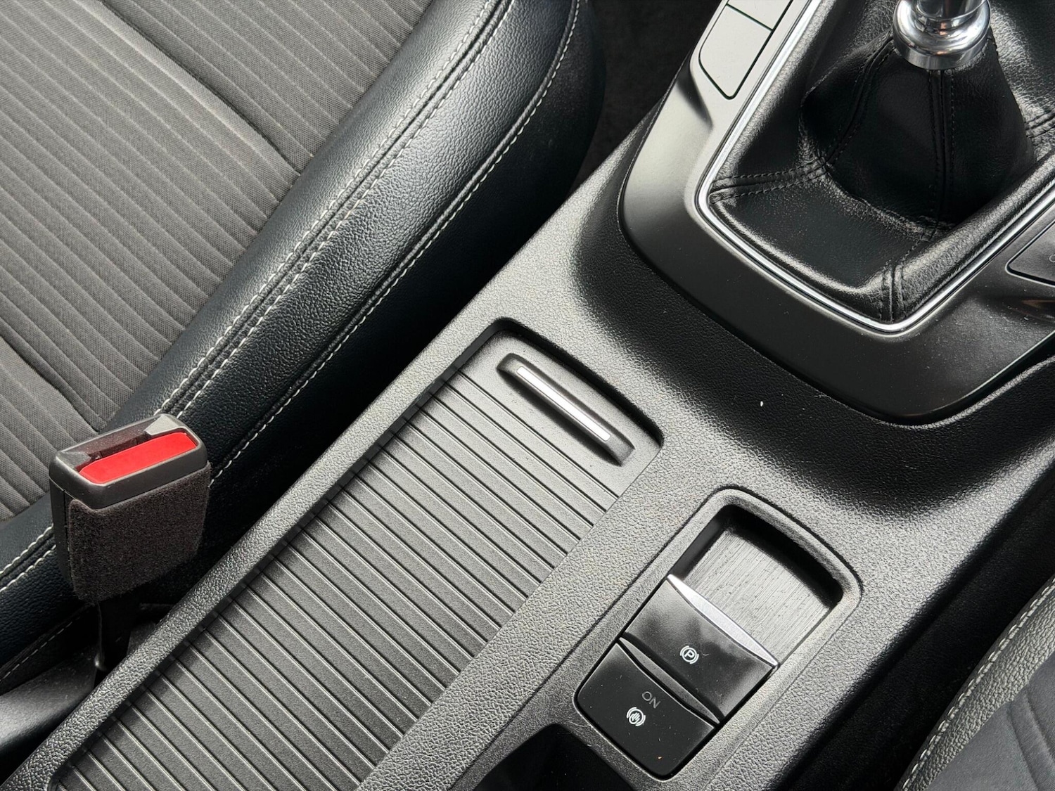 Used Ford Kuga for sale - 77658995: Photo 42