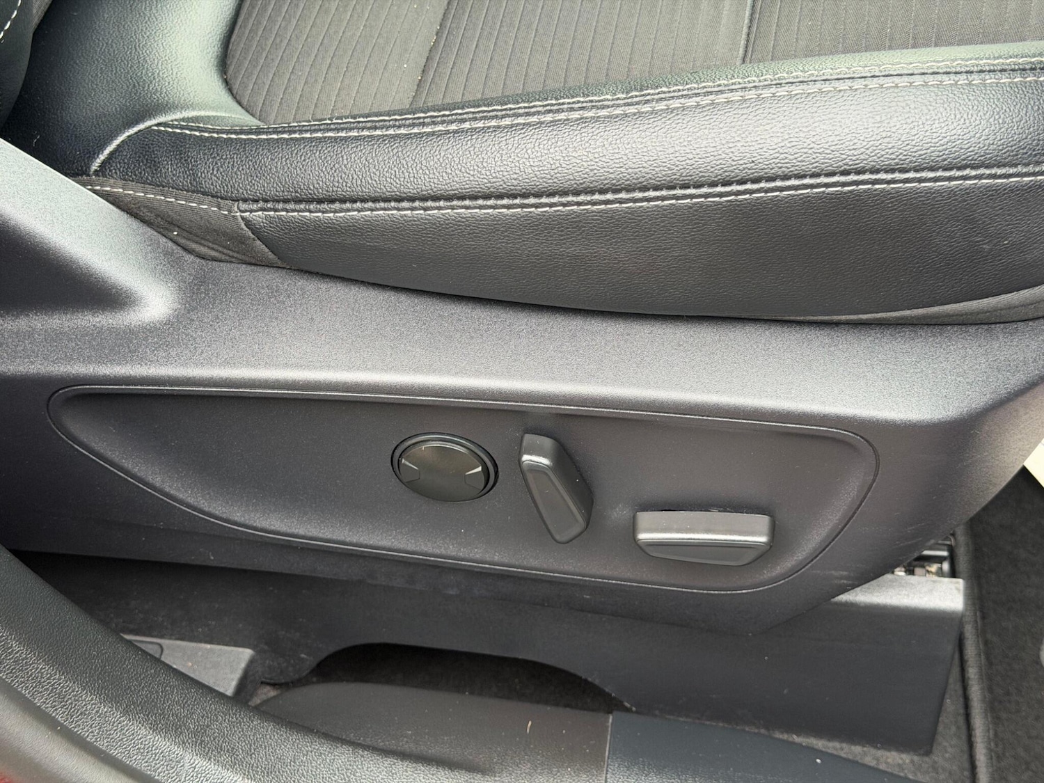 Used Ford Kuga for sale - 77658995: Photo 45