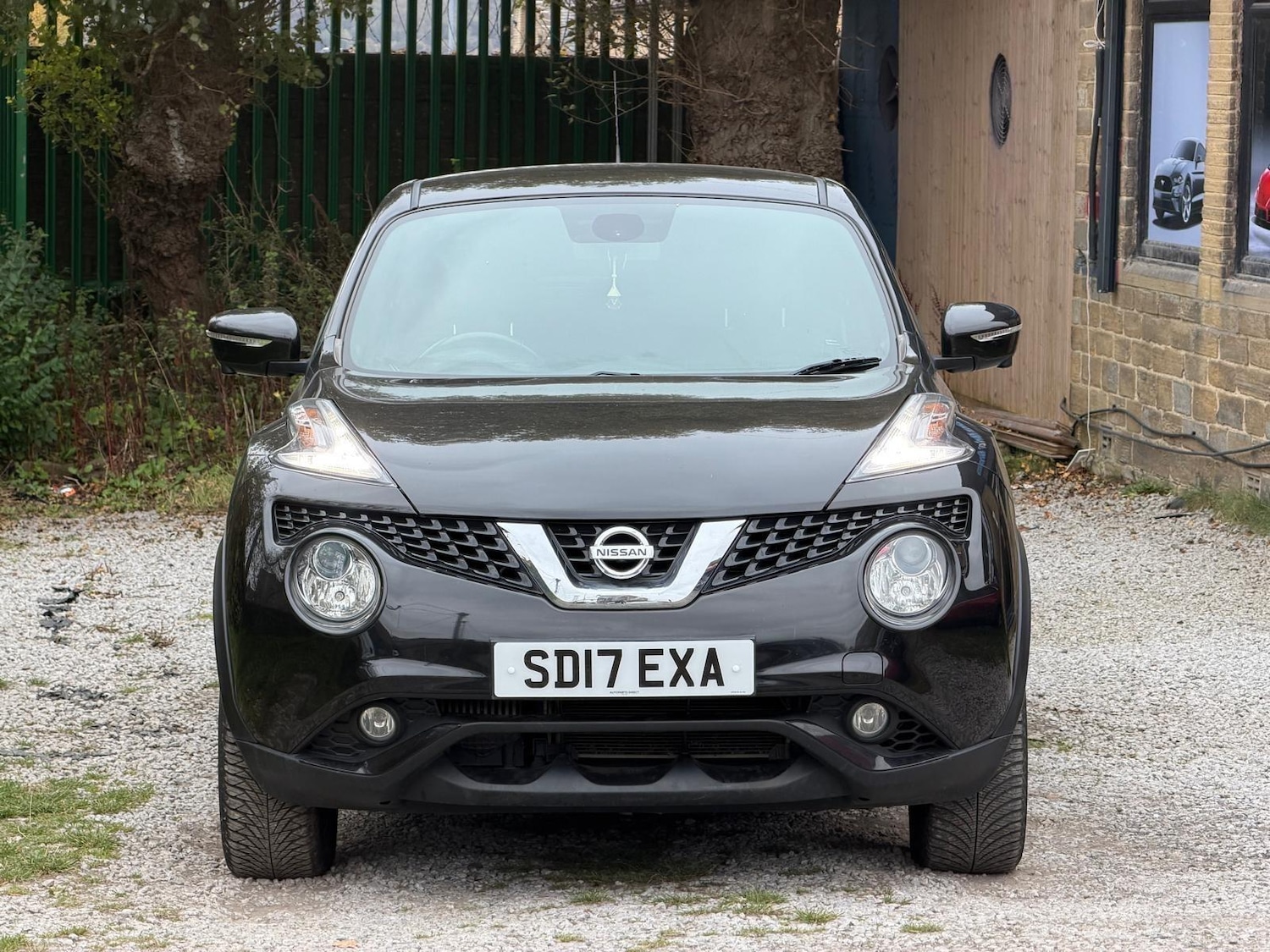 Used Nissan Juke 2017 for sale - 76499945: Photo 2