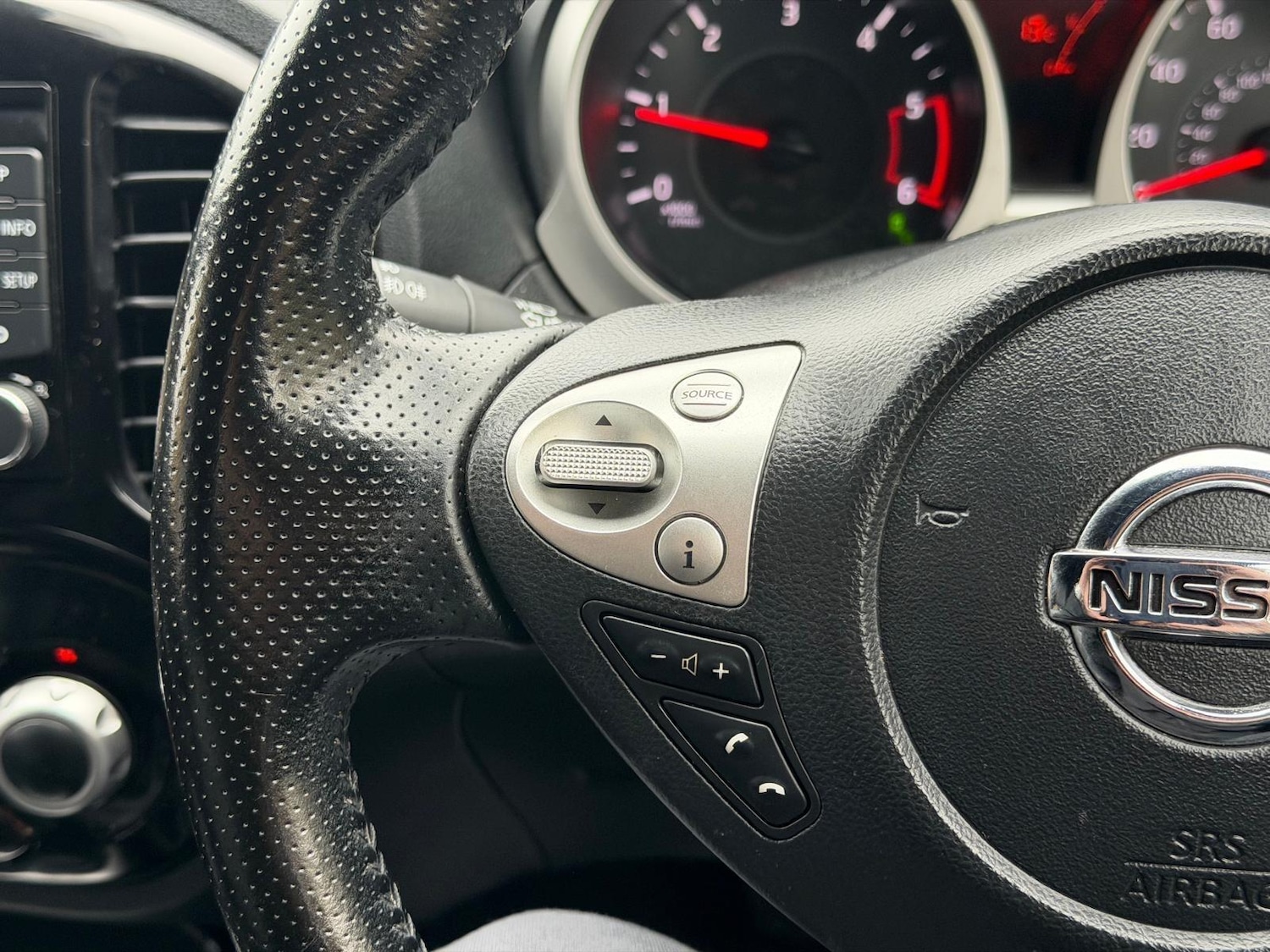 Used Nissan Juke 2017 for sale - 76499945: Photo 27