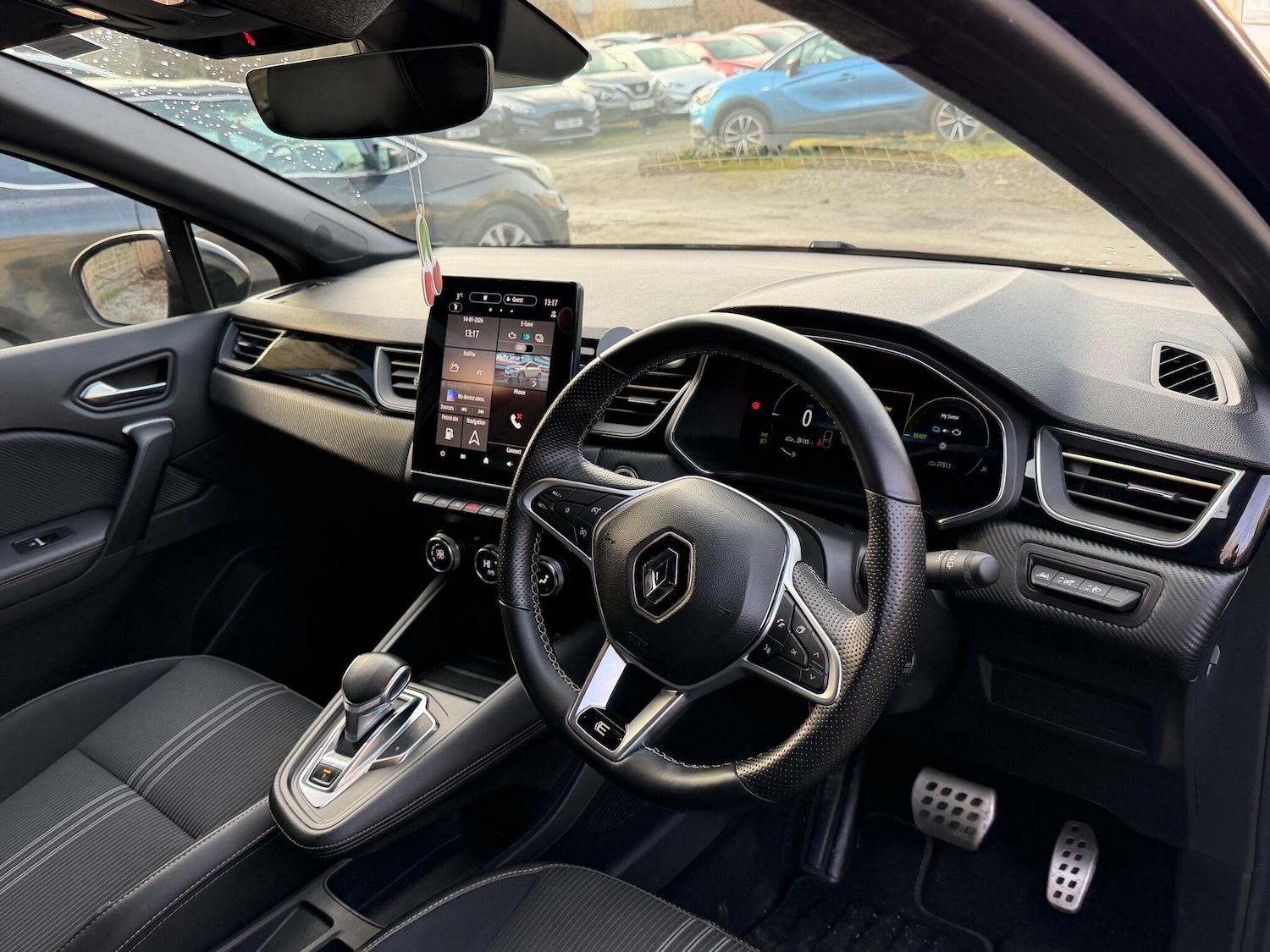 Used Renault Captur for sale - 77216332: Photo 24