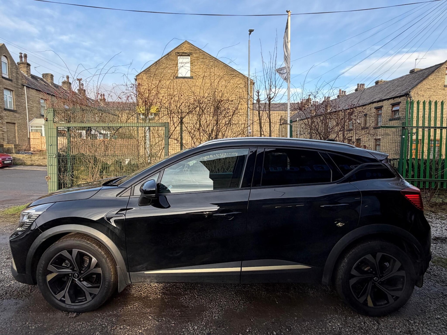 Used Renault Captur for sale - 77216332: Photo 4