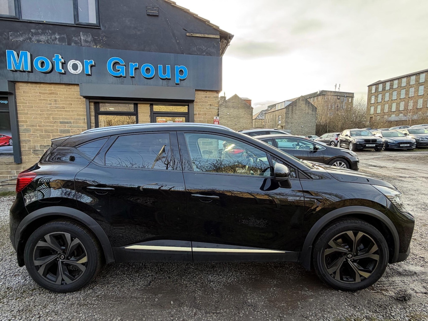 Used Renault Captur for sale - 77216332: Photo 8