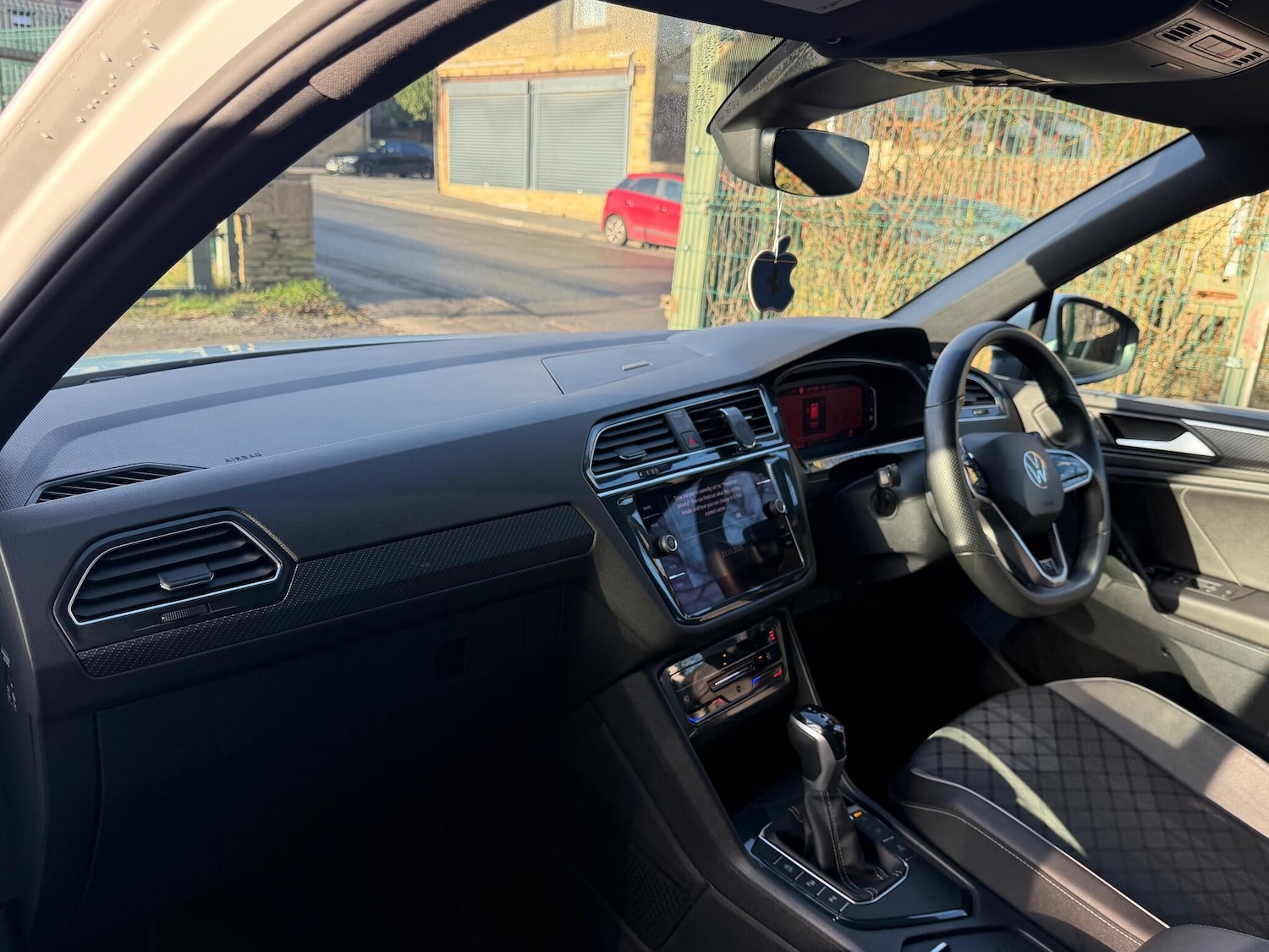 Used Volkswagen Tiguan 2023 for sale - 76666995: Photo 25