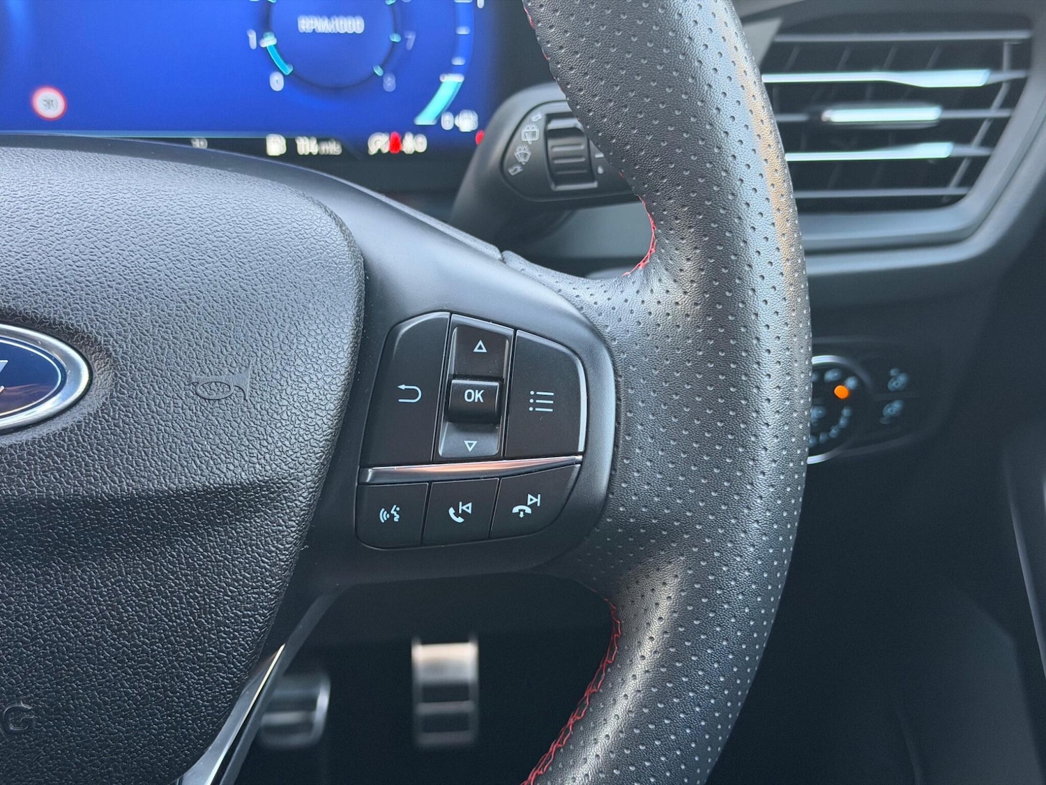 Used Ford Focus 2023 for sale - 76714150: Photo 19