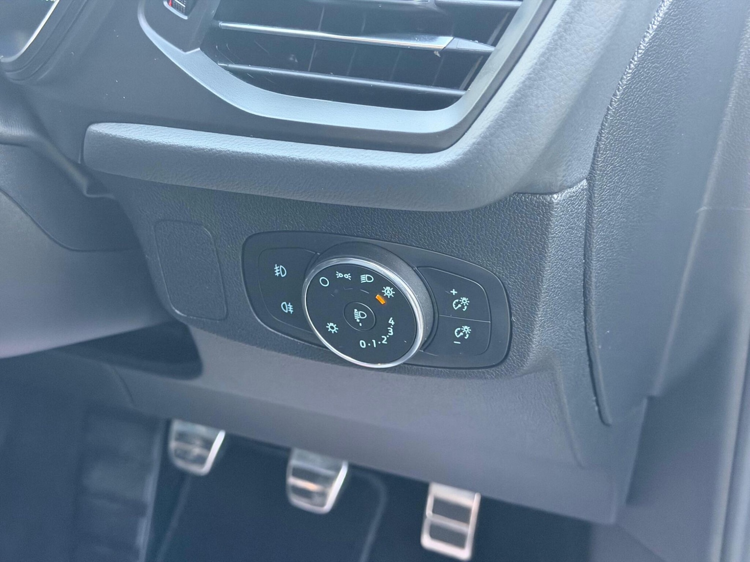 Used Ford Focus 2023 for sale - 76714150: Photo 23