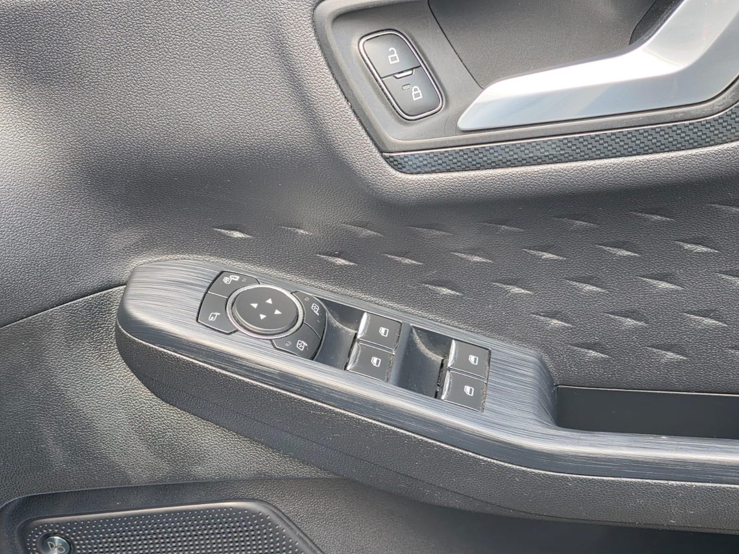 Used Ford Kuga for sale - 76572504: Photo 24