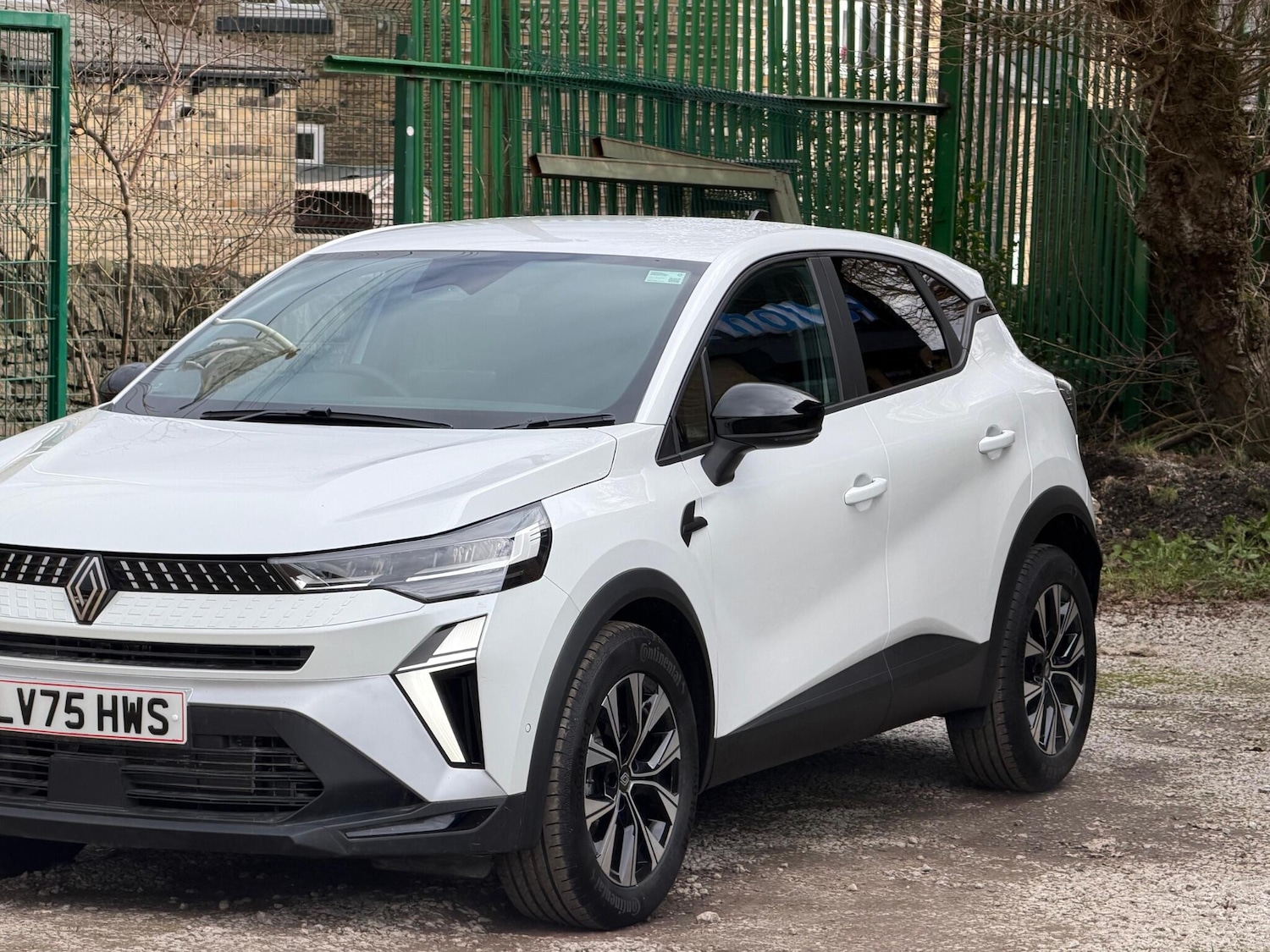 Used Renault Captur for sale - 77824719: Photo 17