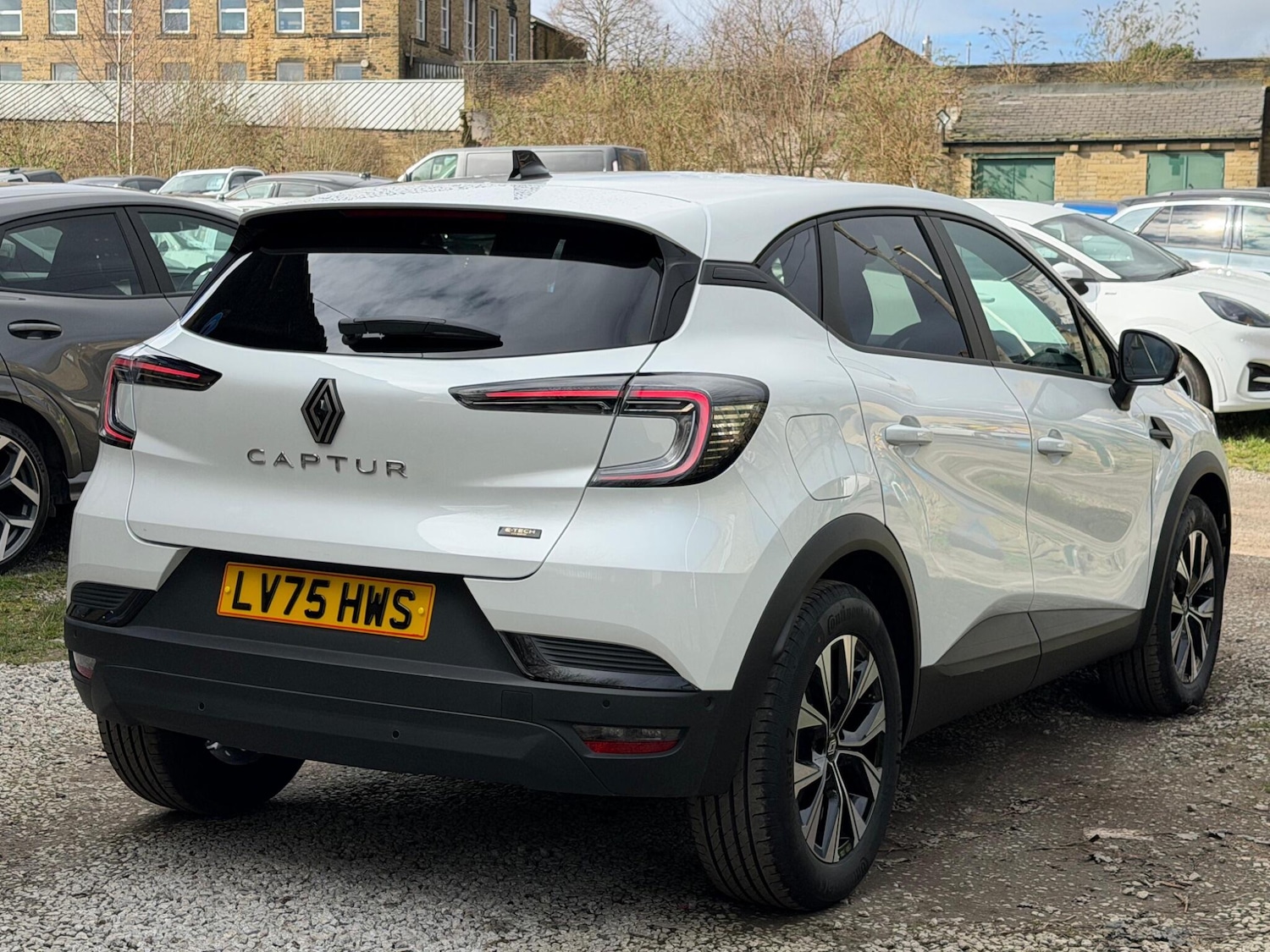 Used Renault Captur for sale - 77824719: Photo 18