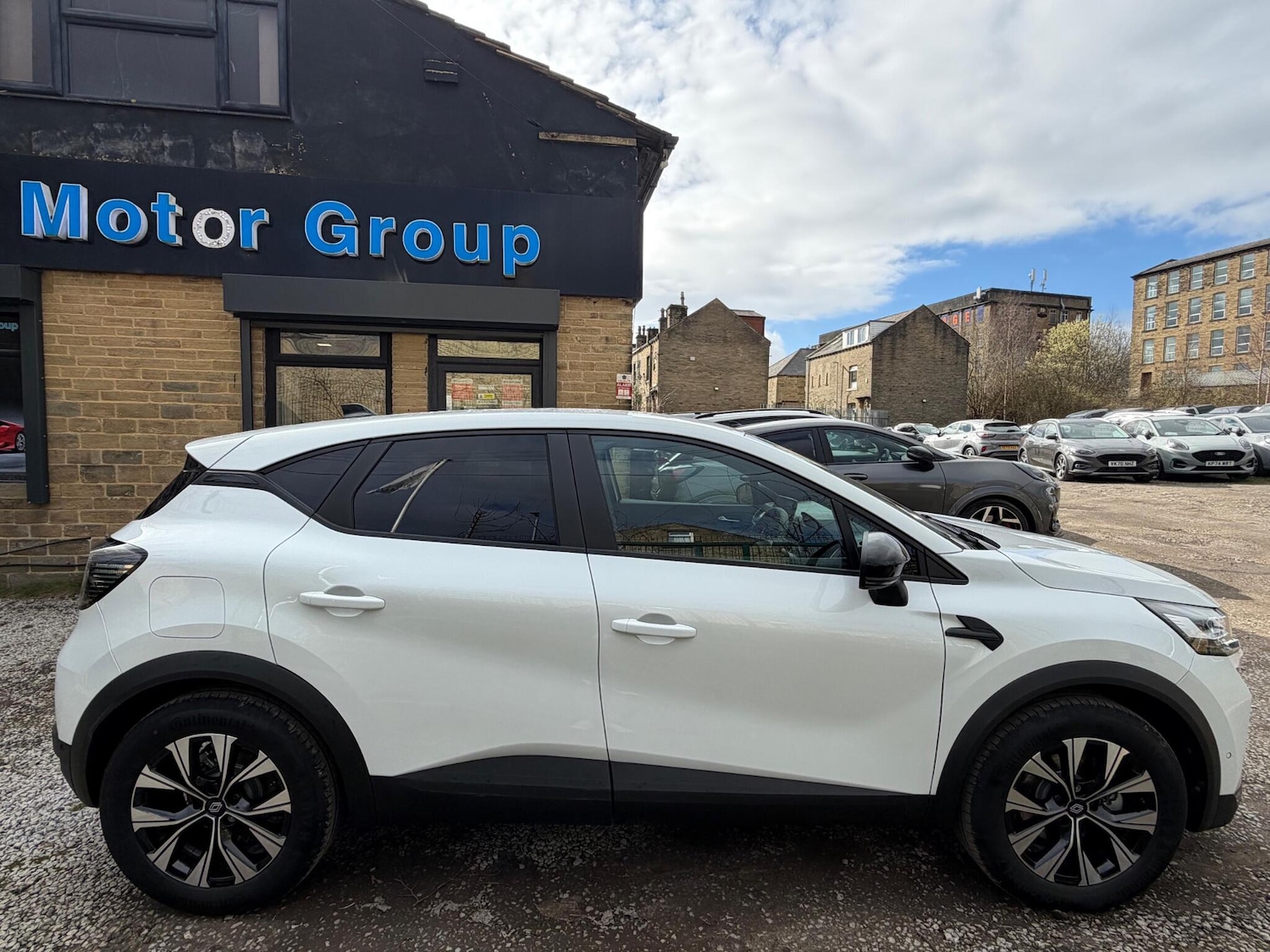 Used Renault Captur for sale - 77824719: Photo 4