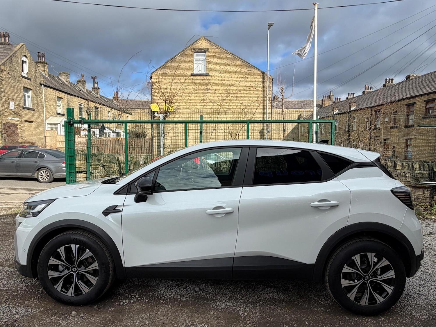 Used Renault Captur for sale - 77824719: Photo 5