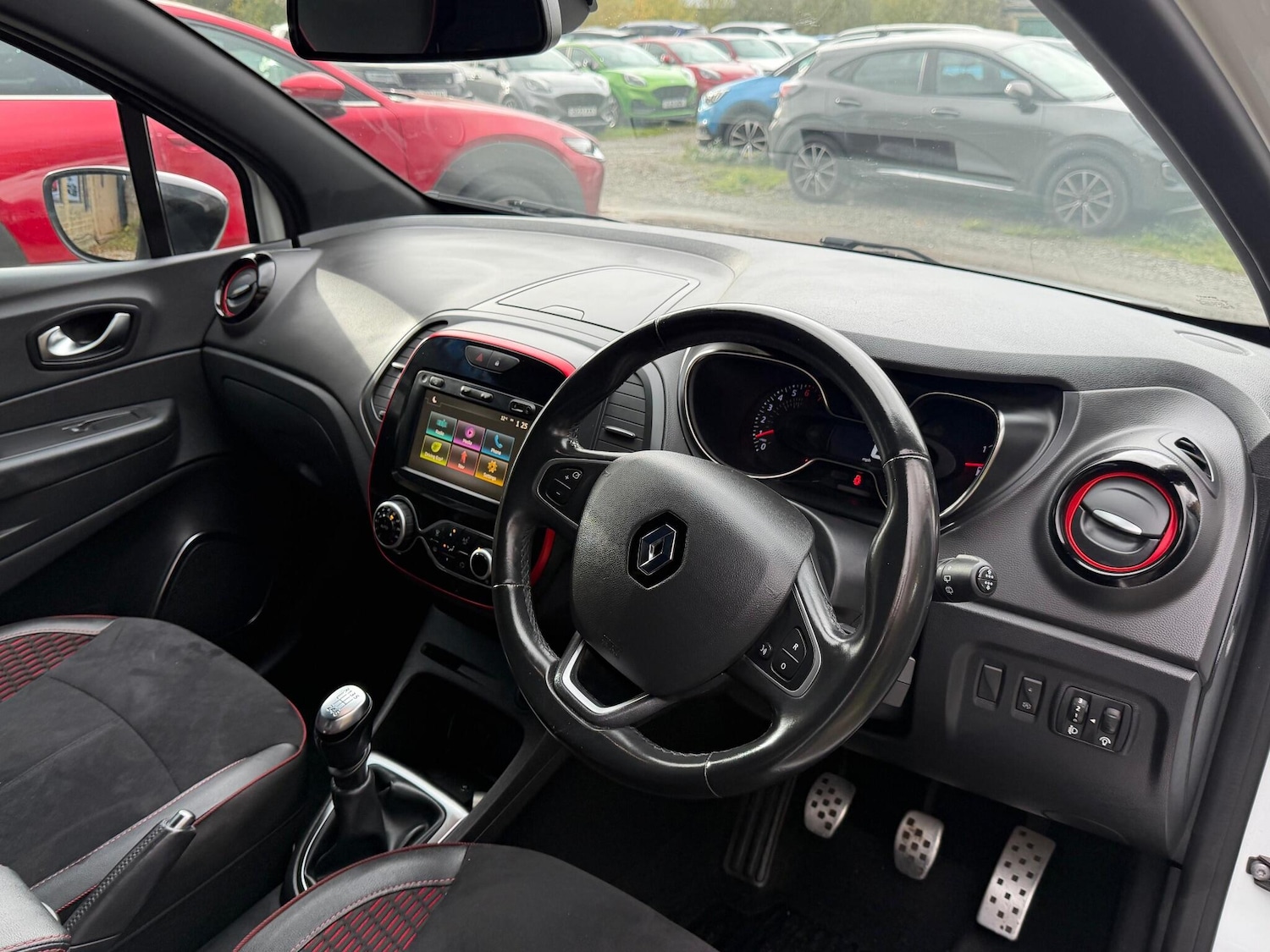 Used Renault Captur 2019 for sale - 76472559: Photo 18