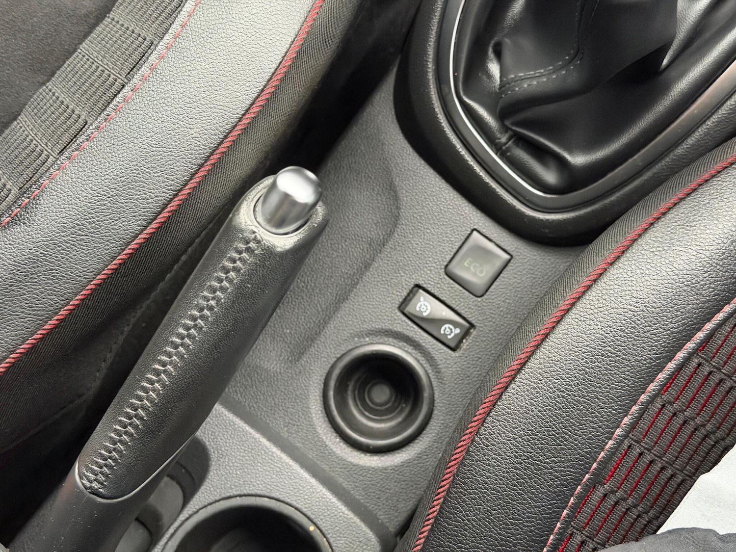 Used Renault Captur 2019 for sale - 76472559: Photo 20