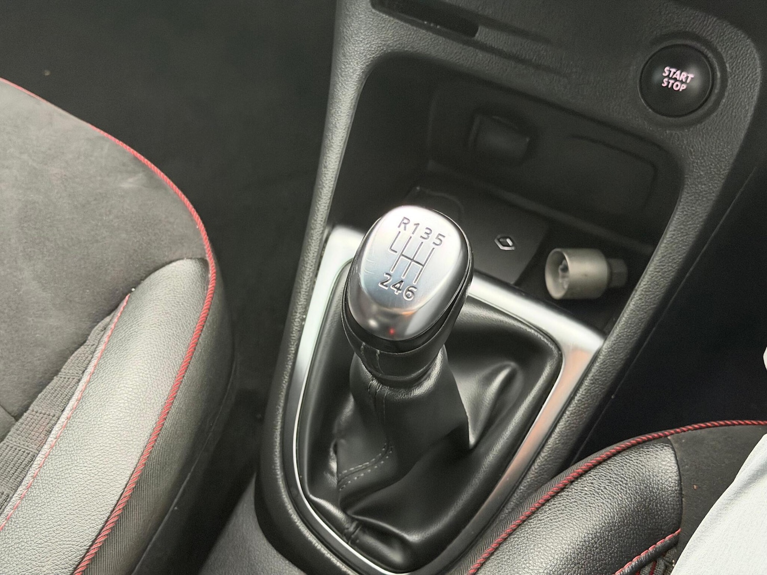 Used Renault Captur 2019 for sale - 76472559: Photo 21