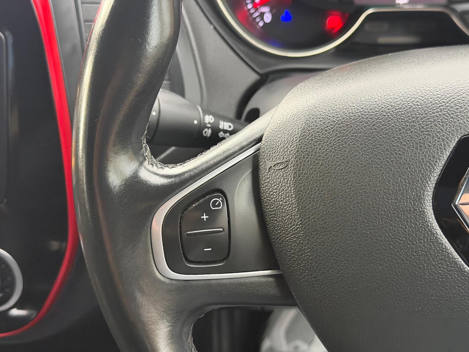 Used Renault Captur 2019 for sale - 76472559: Photo 26