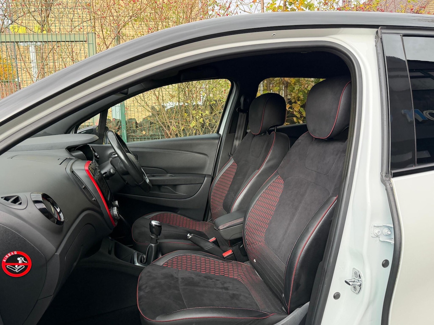 Used Renault Captur 2019 for sale - 76472559: Photo 38